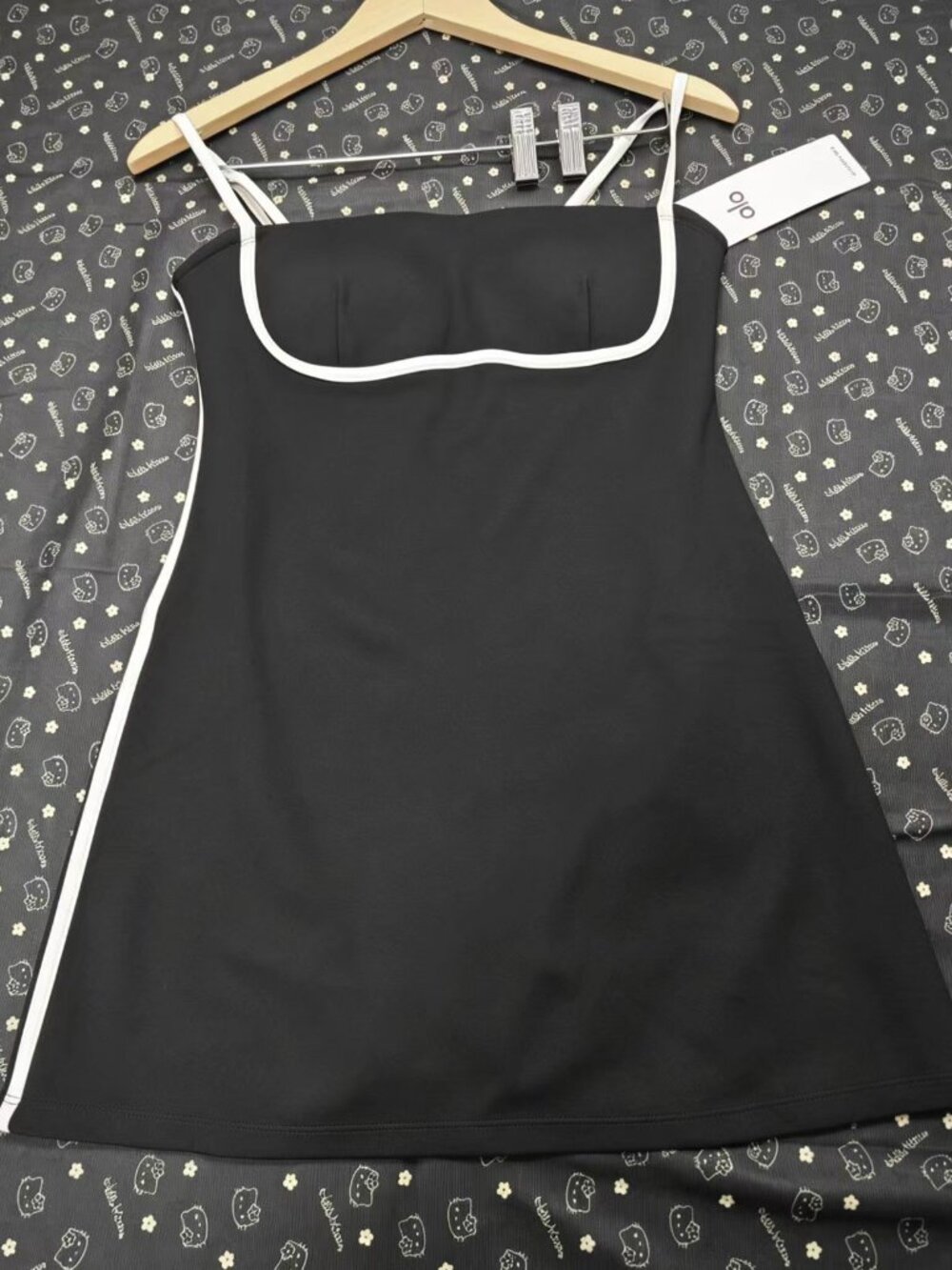 NWT🍒Alo Yoga Airbrush Streamlined Dress Black/White Casual/Sports Skirt